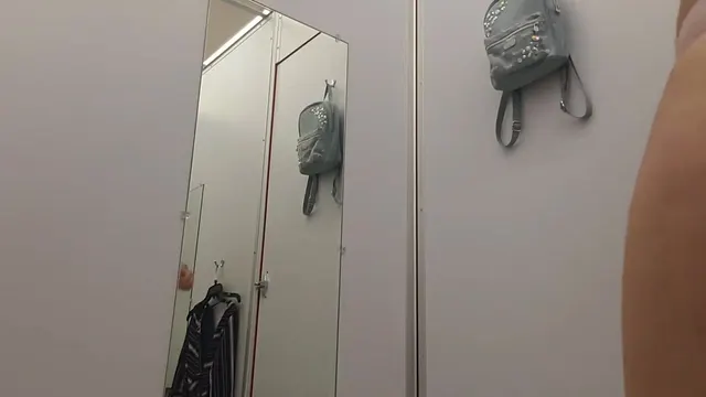 Curves_4_daze Sensual Changing Room Patreon Video