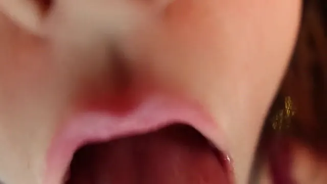 AftynRose ASMR Before Bed Kisses Video