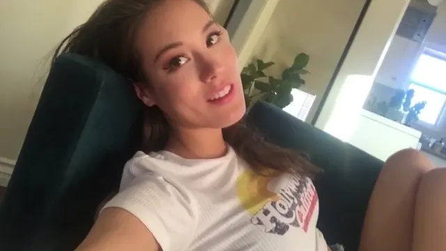 Indiefoxx Twitch Streamer Side Boob Kitchen Stream Compilation
