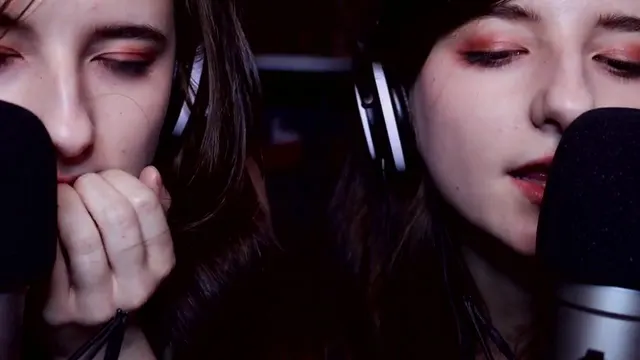 AftynRose ASMR Twin Moaning & Kissing Video!