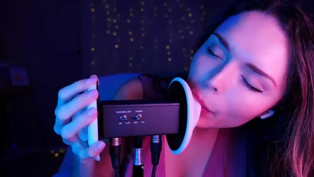 HeatheredEffect ASMR Ear Eating Video