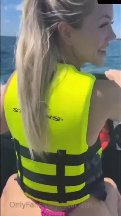 ScarlettKissesXO Riding Jet Ski Video