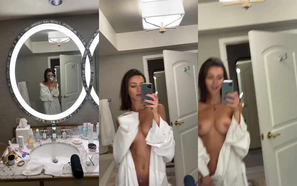 Rachel Cook Nude Mirror Selfie Striptease Video Leaked
