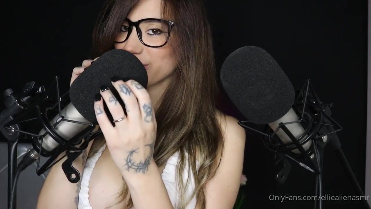 Ellie Alien ASMR Sweet Kiss Sounds Video Leaked