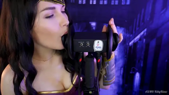 KittyKlaw ASMR Wonder Woman Licking Video Leaked