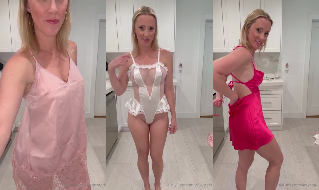 Vicky Stark Silk Nightwear Try-On Onlyfans Video Leaked