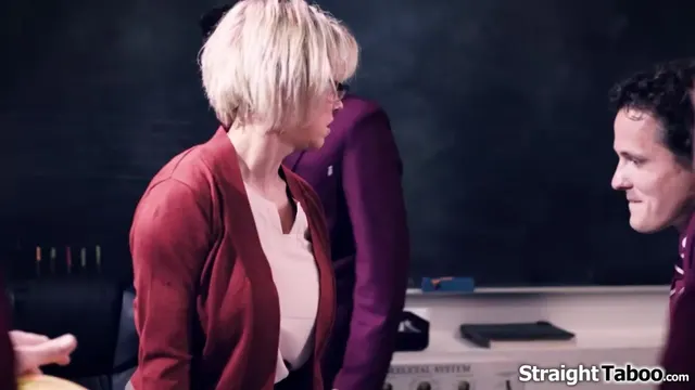 Dee Williams Gets Gang Banged By Her Students