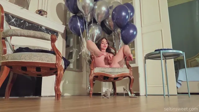 Seltin Sweet Celebrates Her Birthday With Dildo