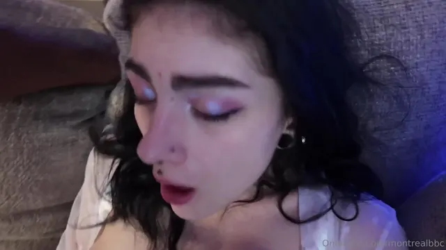 Everlyy666 Gets Wrecked By MontrealBBC