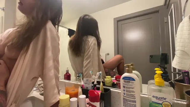 Lavynder Rain's Bathroom Sex With Her BF
