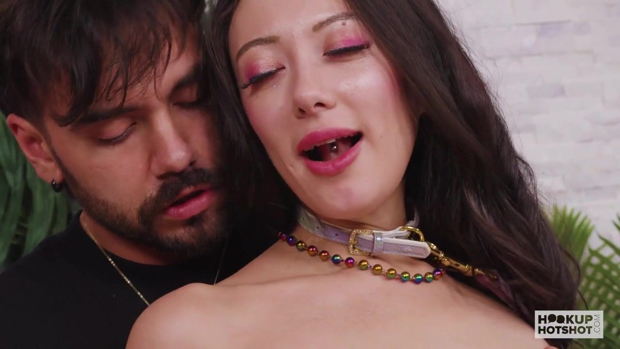 Sage Hunter's Golden Shower Hookup Adventure