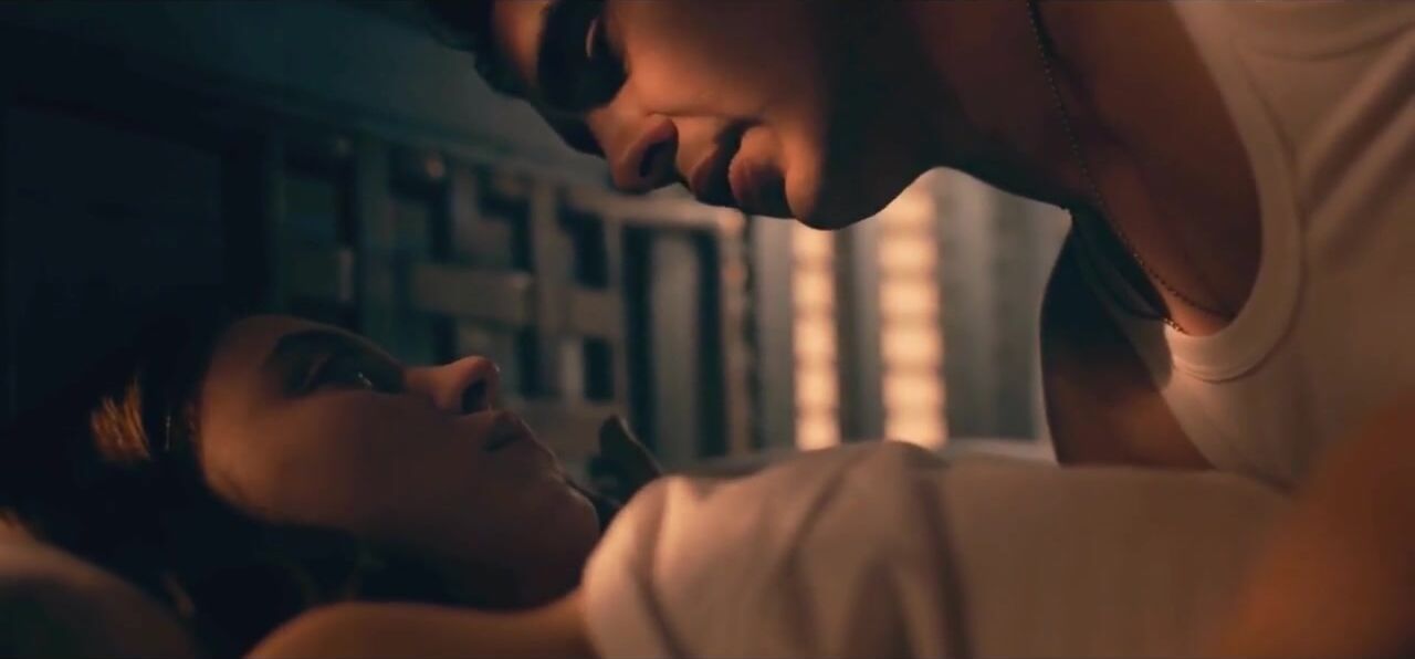 Sydney Sweeney and Her Boyfriend Share a Kiss