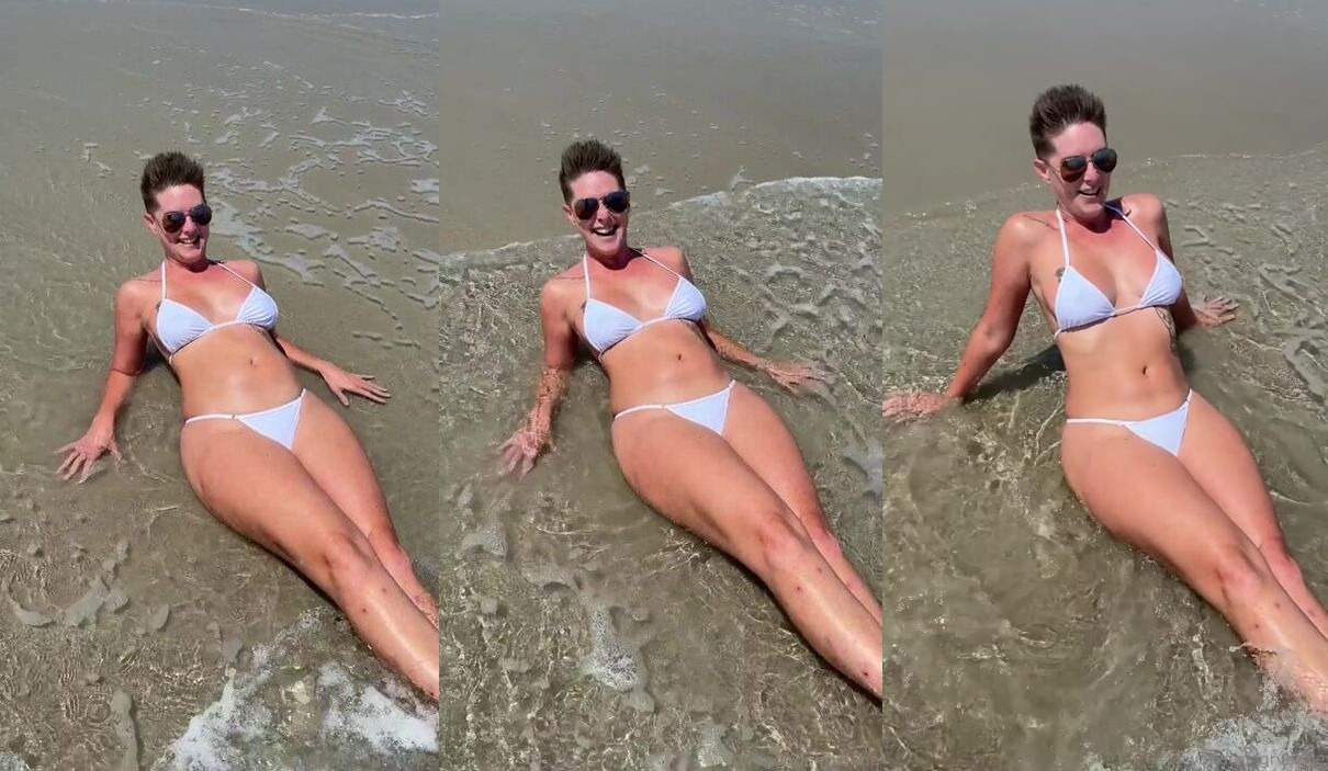 New Bikini Reveal by Wanderingrvbabe