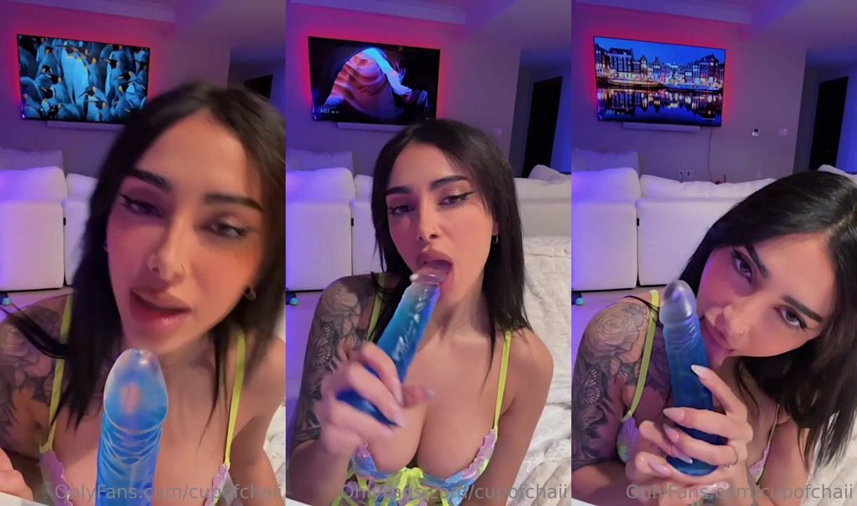 CupOfChaii Hones Blowjob Skills with a Dildo