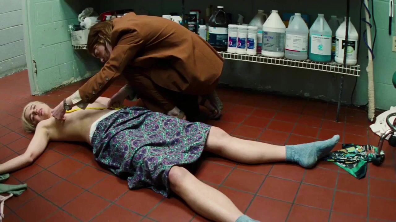 Margaret Qualley: Naked and Unconscious in HD