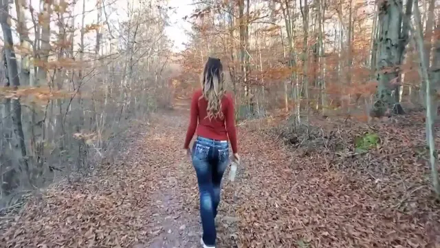 Honeyhasbuns' Wild Sex Adventure in the Forest