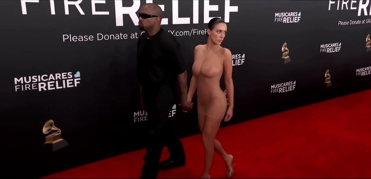 Bianca Censori's Daring Nude Stunt at Grammys