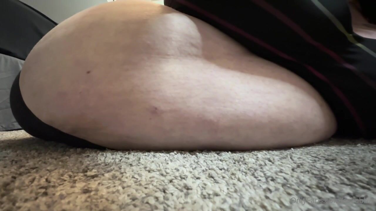 BBW Celiabbw Fondles Her Breasts While Lying