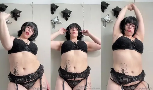 Sugashi Flaunts Her Figure