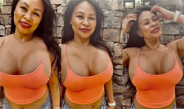Victoria34Dblgs and Her Voluptuous Melons