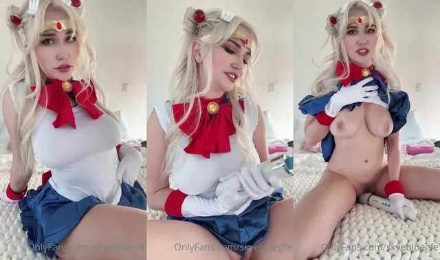 Skye Blue's Cosplay Masturbation with Vibrator