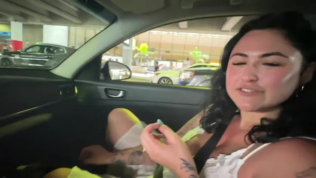 Josie Jaxxon Enjoys Creampie with Scott Stark