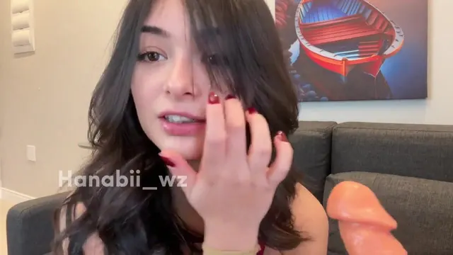 Hanabii Wx's Steamy Dildo Blowjob Adventure