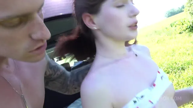 Hot Pearl's Outdoor Anal Adventure