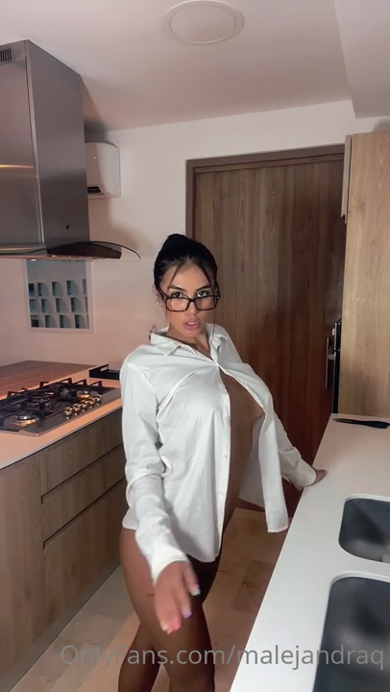 Maria Alejandra Quintero's Anal Fingering