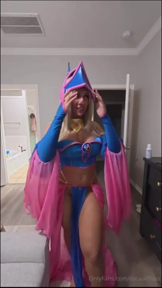 Caulifla Gets Pounded As Dark Magician Girl
