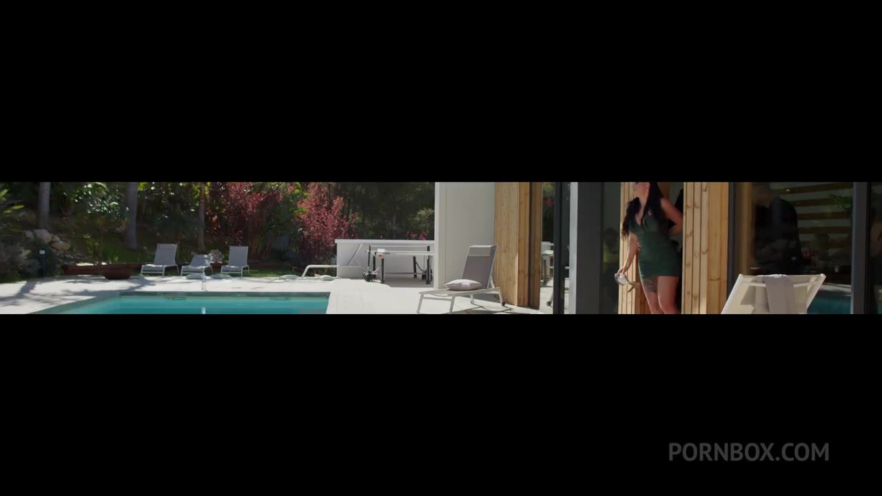 Jolee Love Takes On Multiple Big White Cocks By The Poolside