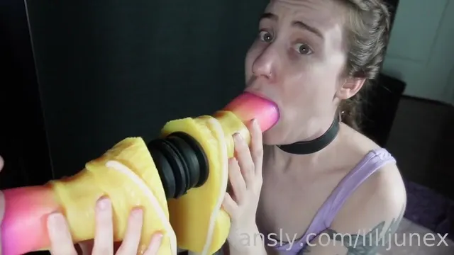 LiliJunex Fucks Ass While Sucking Dildo