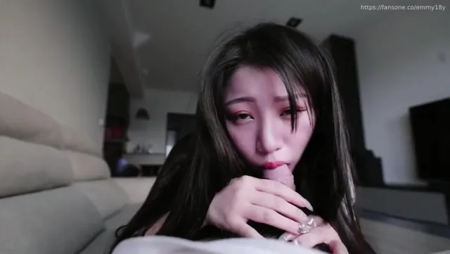 Emmawu Rides A Cock In The Couch