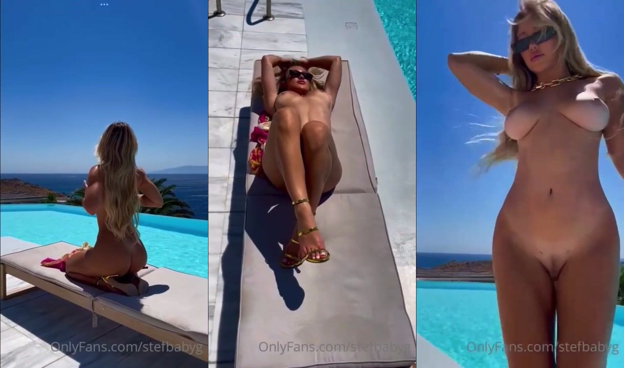Stefanie Knight Yüzme Havuzunda Gösteriş Yapıyor