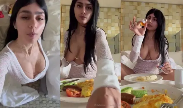 Mia Khalifa fa colazione con le tette fuori