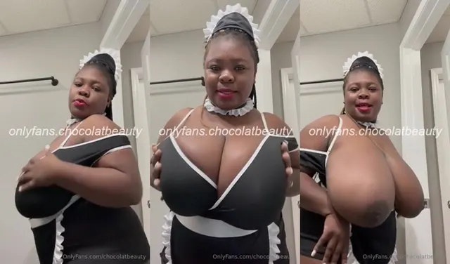 Dienstmädchen Chocolatbeauty enthüllt ihre Titten