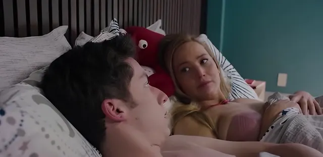 Jennifer Lawrence si fa sborrare molto velocemente