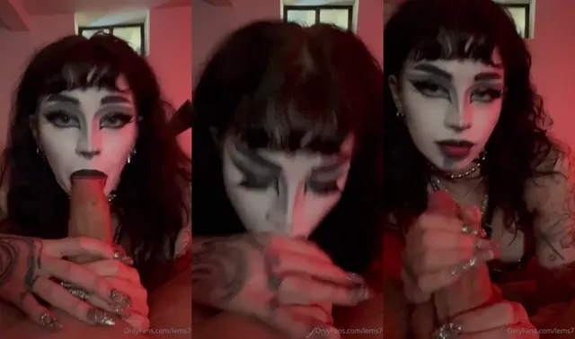 Lems7 succhia il cazzo con il trucco gotico