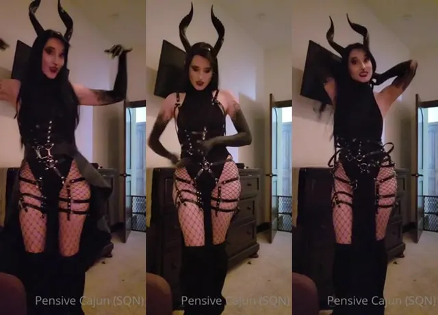 Cajungoblin si toglie il costume