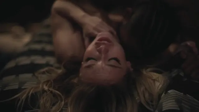 Sydney Sweeney faz sexo violento
