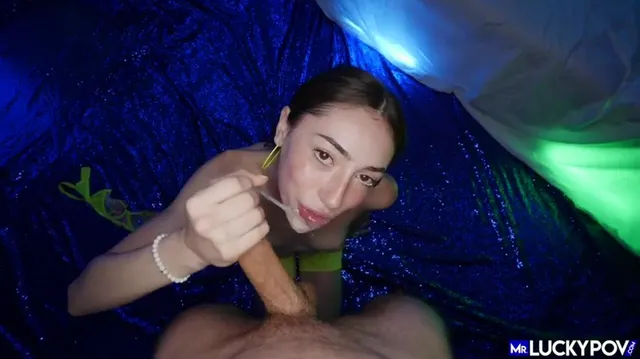 Tiana Blow viene picchiata dal signor LuckyPOV
