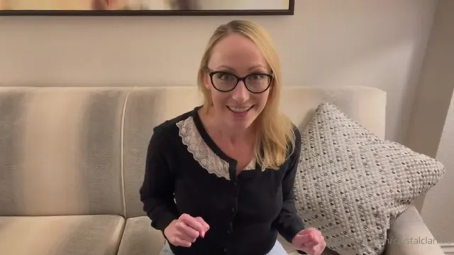 Crystal Clark fa sesso con il figliastro