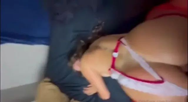 Haleymihm viene picchiato da dietro