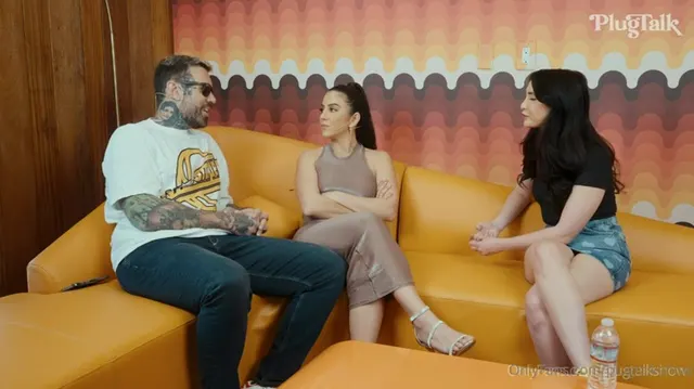 Jane Wilde e Lena The Plug condividono il cazzo di Adam22