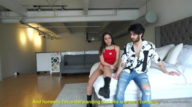 ItsxLilix fa sesso in un servizio fotografico