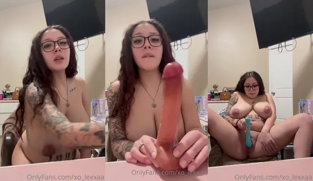 Xo_Lexxaa spielt mit ihrer Fotze