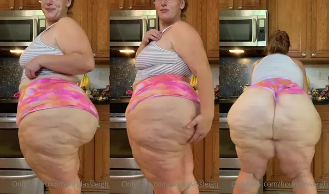 Hourglassleigh Twerking In Her Skimpy Shorts