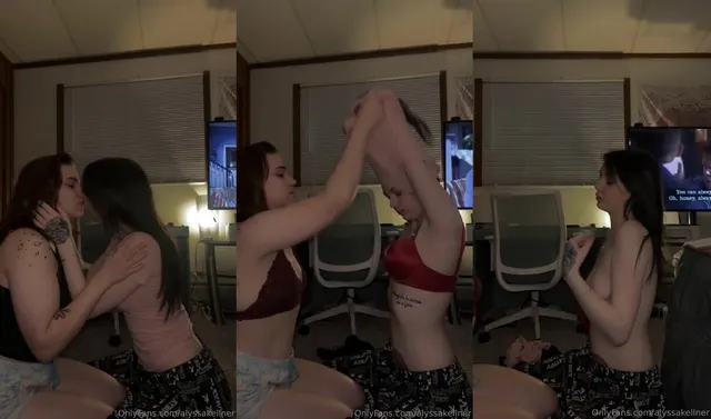 Alyssakellner, divertimento lesbico con Simplyrylie