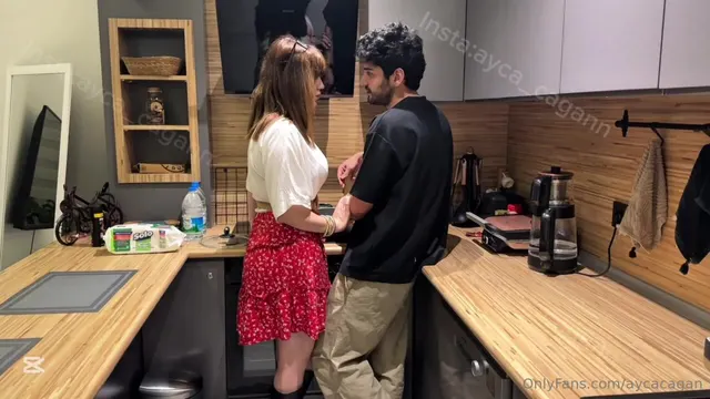 Ayca Cagan 被 Pedro 性交，欺骗 Acnoctem 妹妹泄露