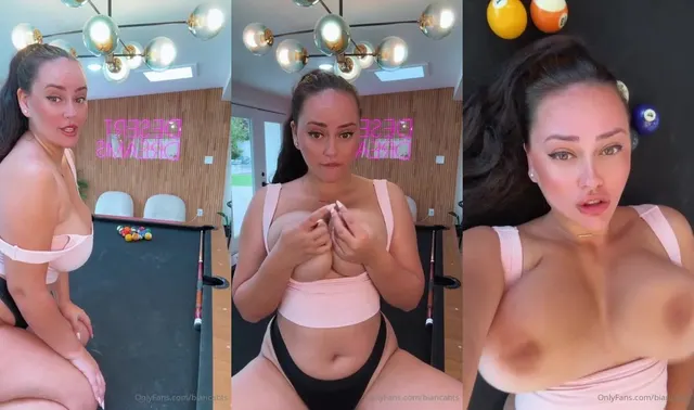 Biancabts 在台球桌上调皮